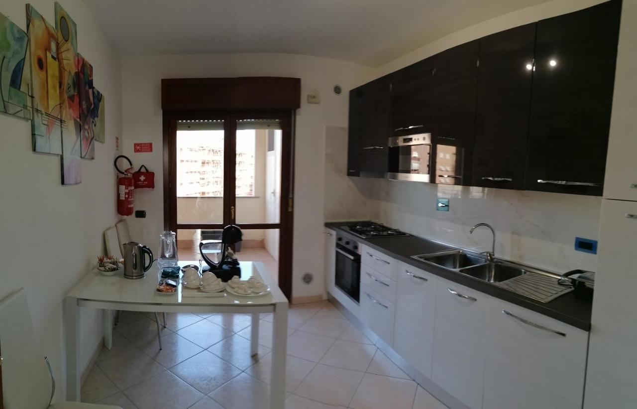 B&Byanet'S Beautiful House Civitavecchia Buitenkant foto