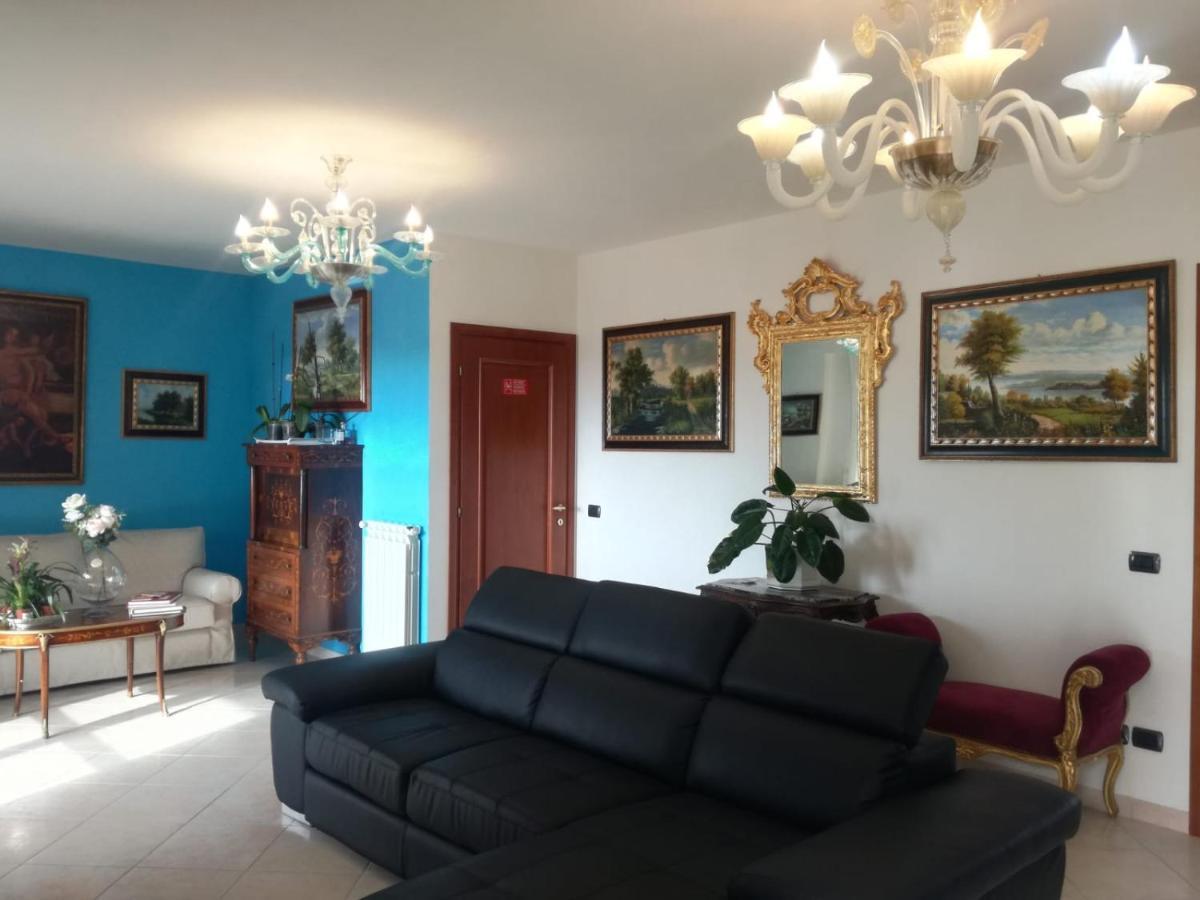 B&Byanet'S Beautiful House Civitavecchia Buitenkant foto