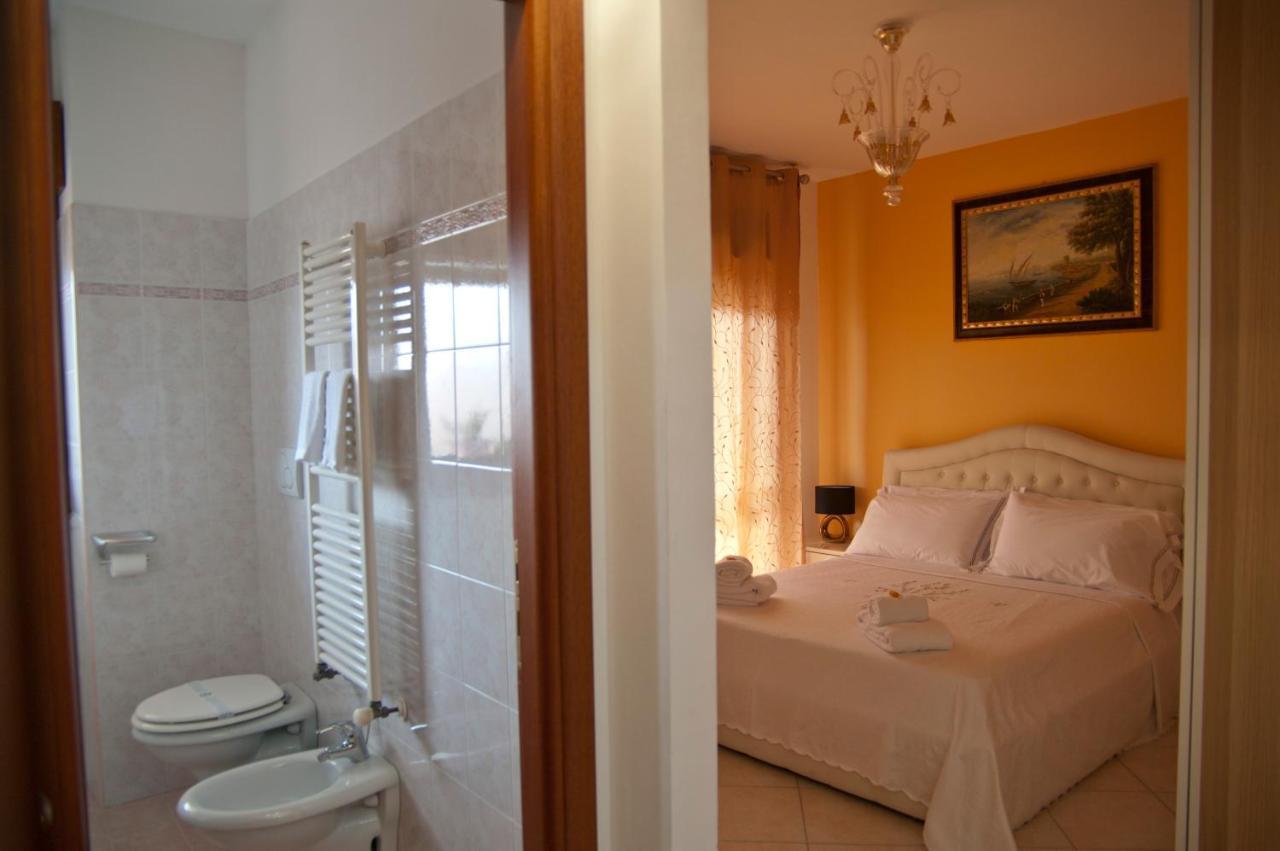 B&Byanet'S Beautiful House Civitavecchia Buitenkant foto